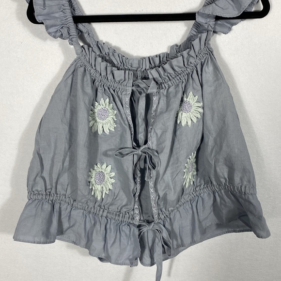 Innika Choo Gray Ruffled Embroidered Daisy Singlet Top - Picture 16 of 16